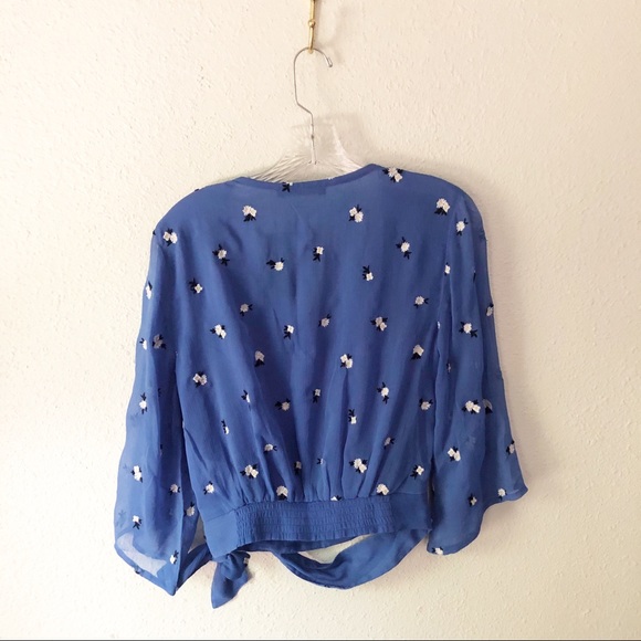 NWT Abercrombie & Fitch Signature Wrap Blouse-Sz S - Picture 4 of 5